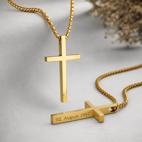 Personalisierte Kreuzkette mit Gravur von HOLZZEUG - Variante Gold
