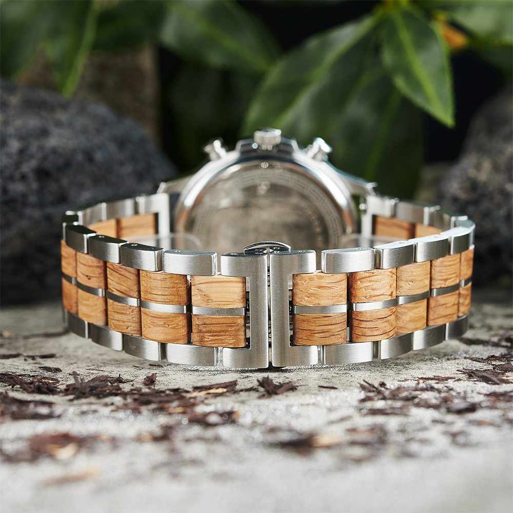Uhr mit Gravur - Personalisierte Herrenuhr von HOLZZEUG aus Eiche und Edelstahl_7