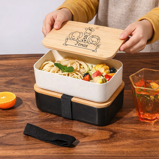 Personalisierte Brotdose für Kinder mit Gravur – Lunchbox mit Bambusdeckel & Besteck