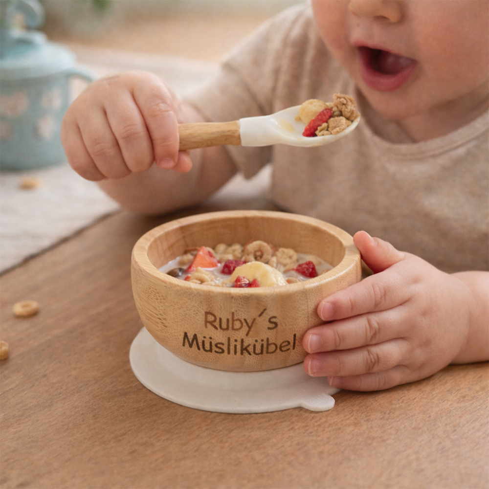 Personalisierte Müslischüssel für Kinder aus Bambus – mit Saugnapf & Besteck