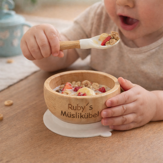 Personalisierte Müslischüssel für Kinder aus Bambus – mit Saugnapf & Besteck