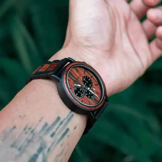 Armbanduhr aus echter roter Kastanie - HOLZZEUG